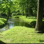 Kyriad En Valois 3*