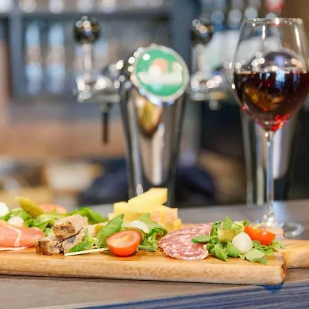 Hotel Kyriad En Valois Crépy-en-Valois