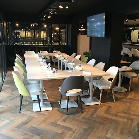 Hotel Kyriad En Valois 3*