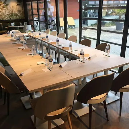 Hotel Kyriad En Valois 3*