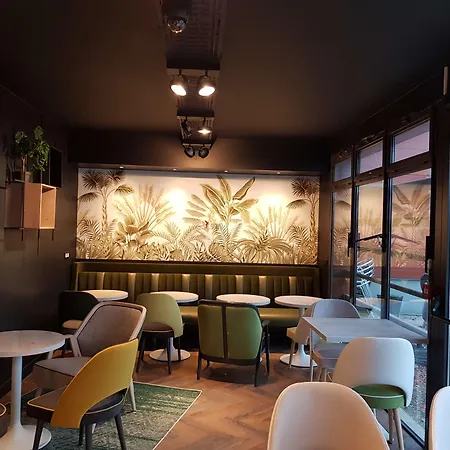 Kyriad En Valois Hotel Crépy-en-Valois