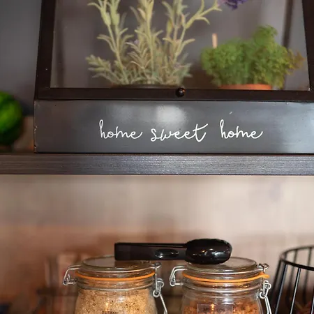 Kyriad En Valois Hotel 3*