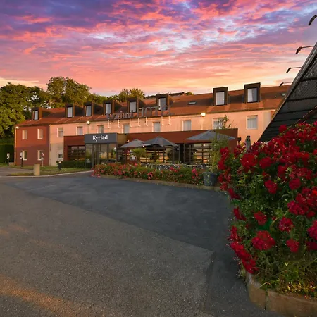 Hotel Kyriad En Valois