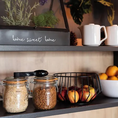 Kyriad En Valois Hotel 3*