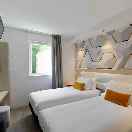 Hotel Kyriad En Valois