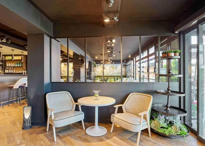 Kyriad En Valois Hotel Crépy-en-Valois