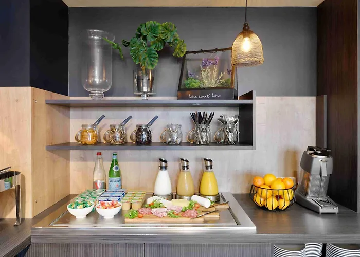 Hotel Kyriad En Valois