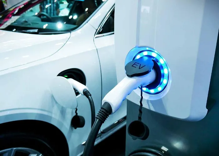 Kyriad En Valois Hotel 3*