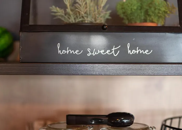 Kyriad En Valois Hotel 3*