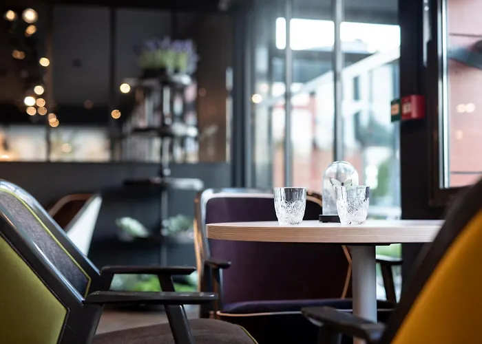 Kyriad En Valois Hotel 3*