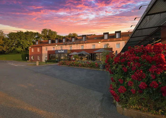 Kyriad En Valois 3* Crépy-en-Valois